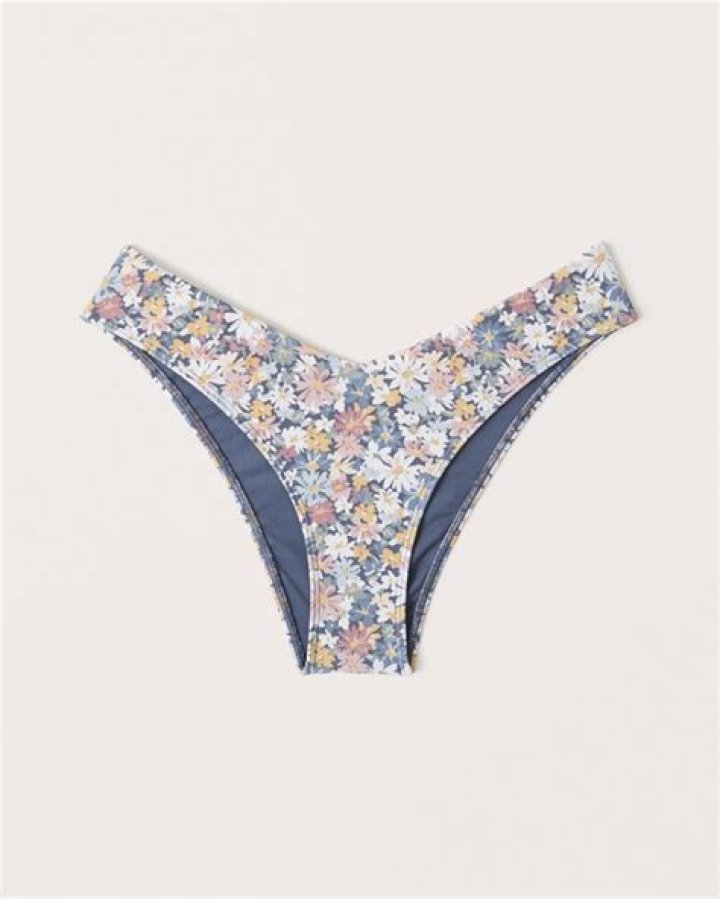Discover the Best Abercrombie and Fitch Swimsuits for Your Summer Style