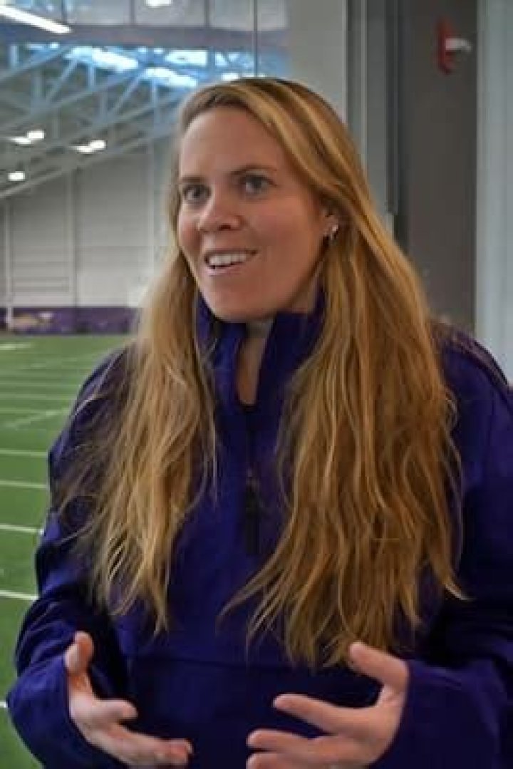 Unveiling Amanda Belichick’s Age: A Journey Through Time