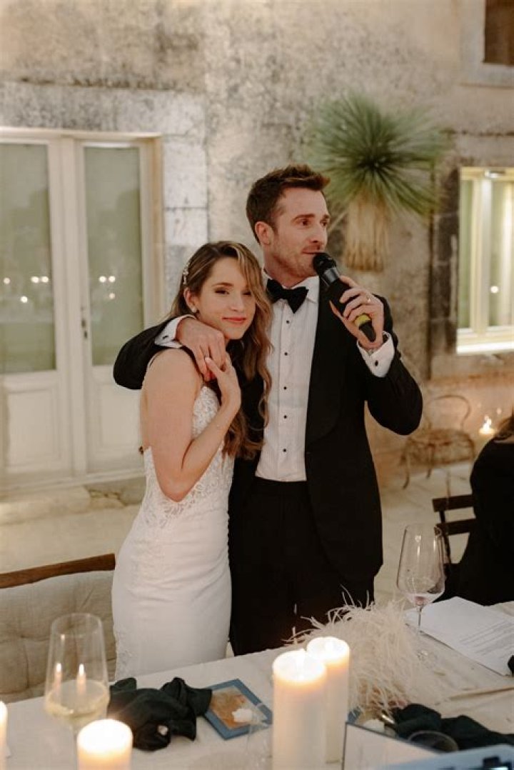 Understanding the Age Difference: Audrey Le Strat and Hussey