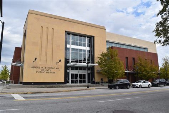Discovering the Treasures of Augusta Richmond County Library
