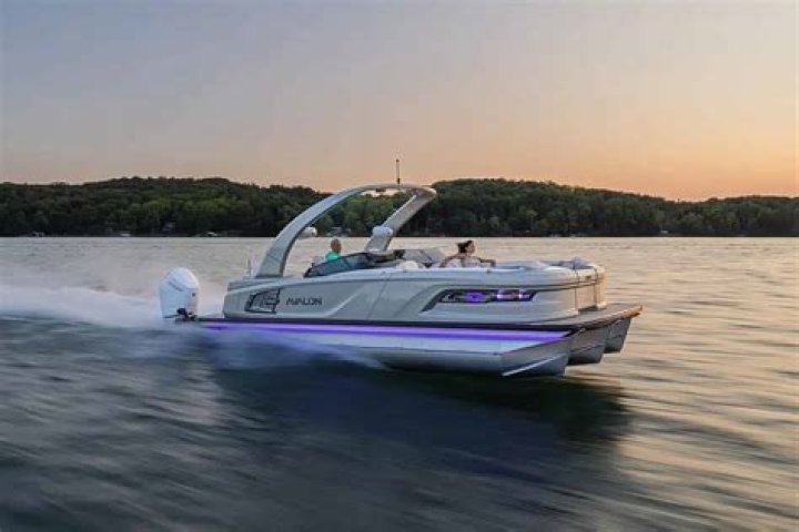 Luxury Avalon Boats: Explore the Open Water