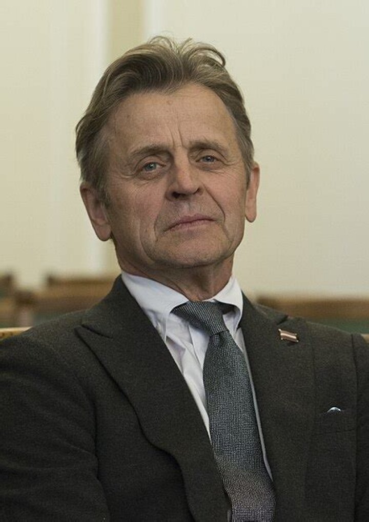 Baryshnikov: The Legend of Dance and Performance Art