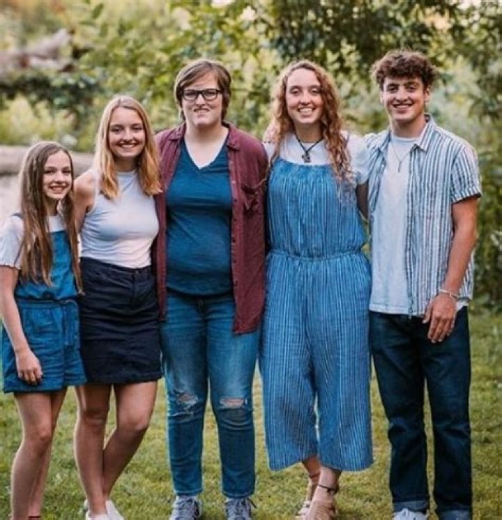 Benson Boone: A Glimpse into His Family Life with Wife and Kids