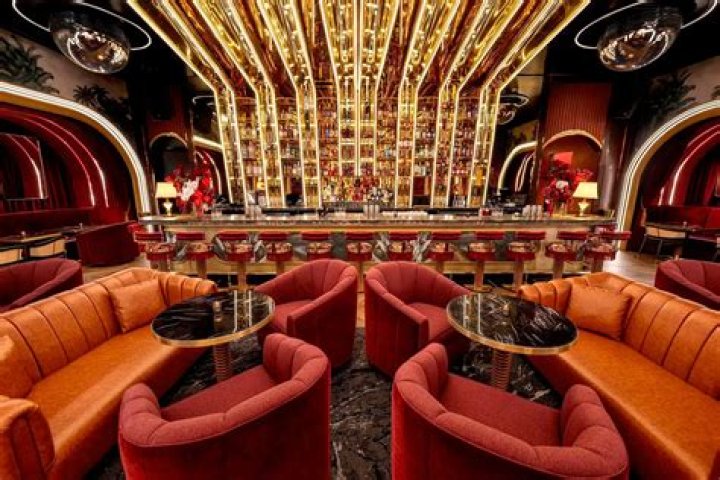 Uncovering the Vibrant Nightlife: The Best Bars in Scottsdale