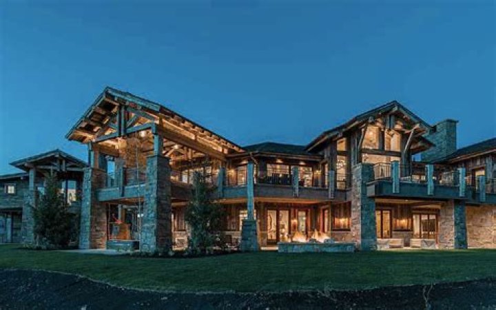 Bill Engvall: The Comedic Journey from Utah to Stardom