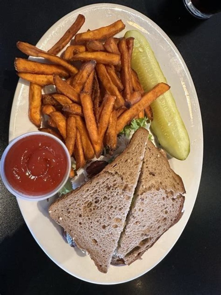 Experience Culinary Delights at Bridgeside Grille Sunderland MA