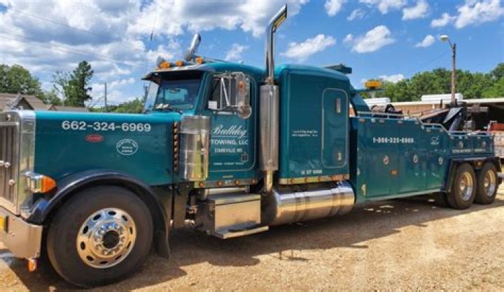 Fast & Reliable Bulldog Towing Services