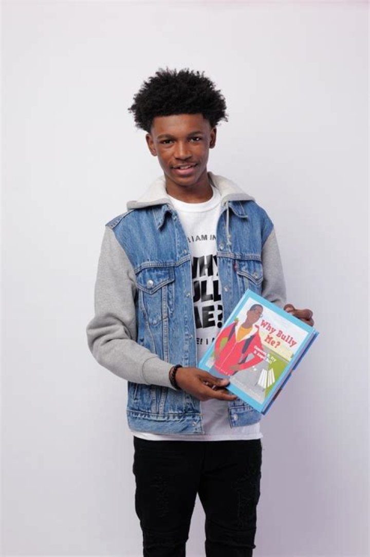 Cameron Fry: The Visionary Designer Transforming the Fashion Industry