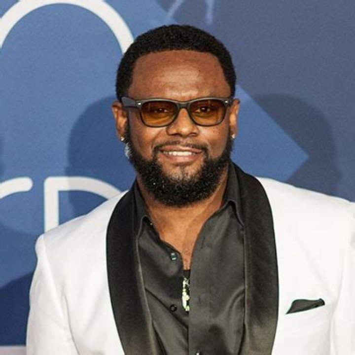 Carl Thomas: The Soulful Voice Behind R&amp;B Hits