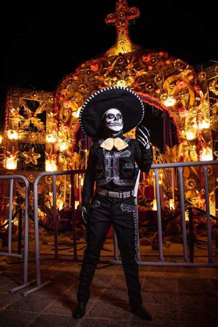 Catrinos: The Fascinating World of Catrinas in Mexican Culture