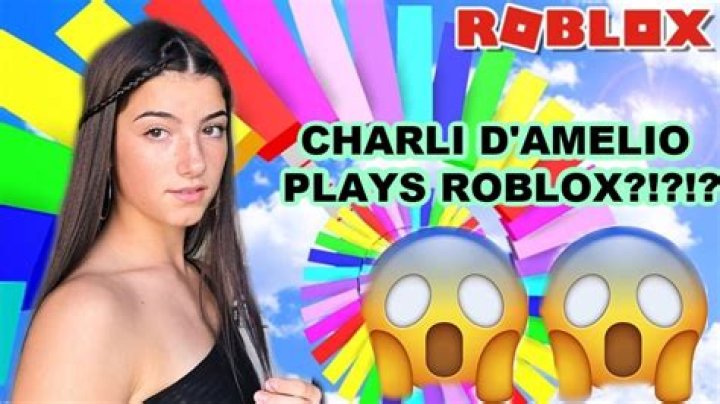 Exploring the World of Charli D'Amelio in Roblox