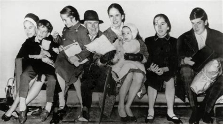 Charlie Chaplin’s Children: A Glimpse into the Lives of the Legendary Comedian's Offspring