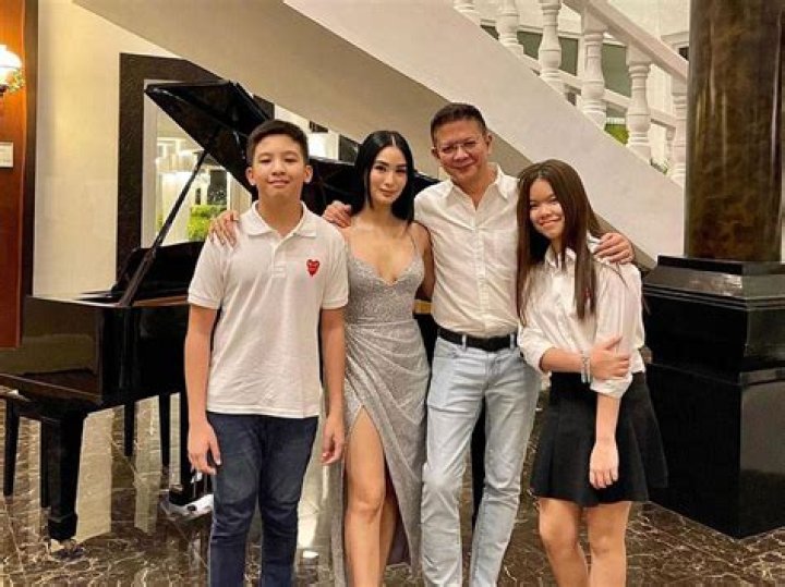 Christine Elizabeth Flores: Search Results & New Husband Details