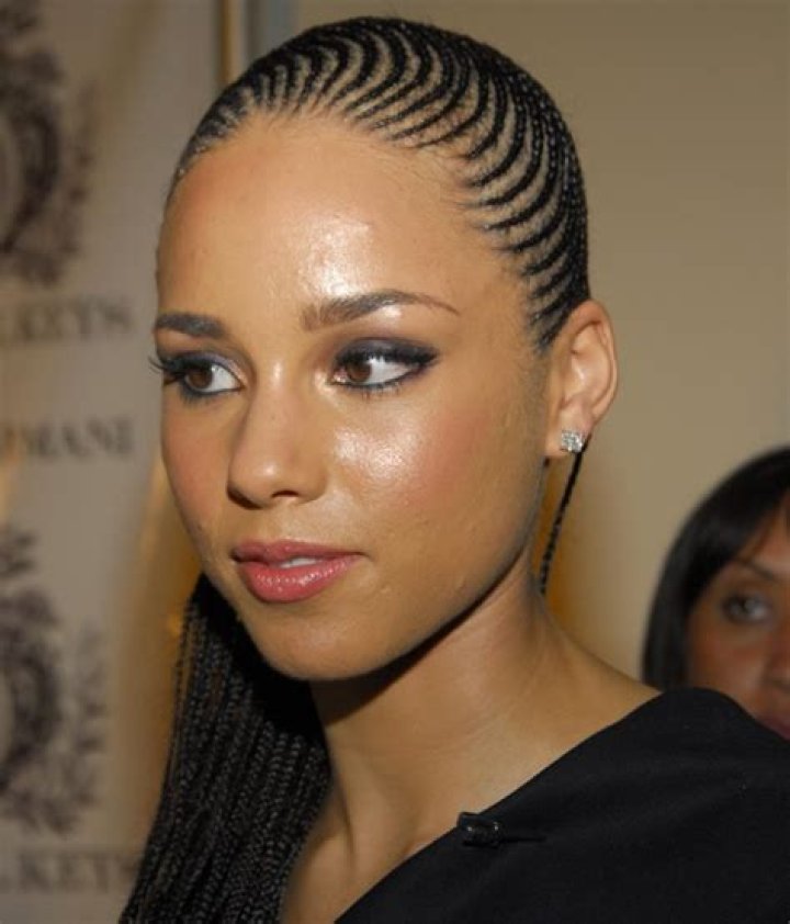 Cornrows: The Timeless Hairstyle Making Waves in Fashion