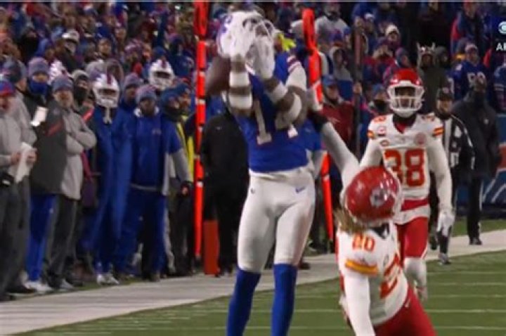 Unraveling the Impact of Diggs' Dropped Pass: A Game-Changer in Football