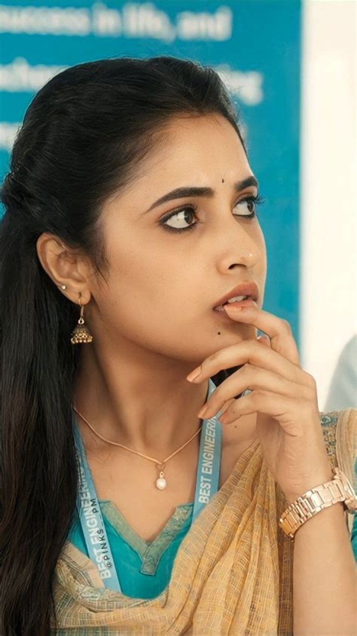 Exploring the World of Downloadhubu Bollywood: Your Ultimate Guide