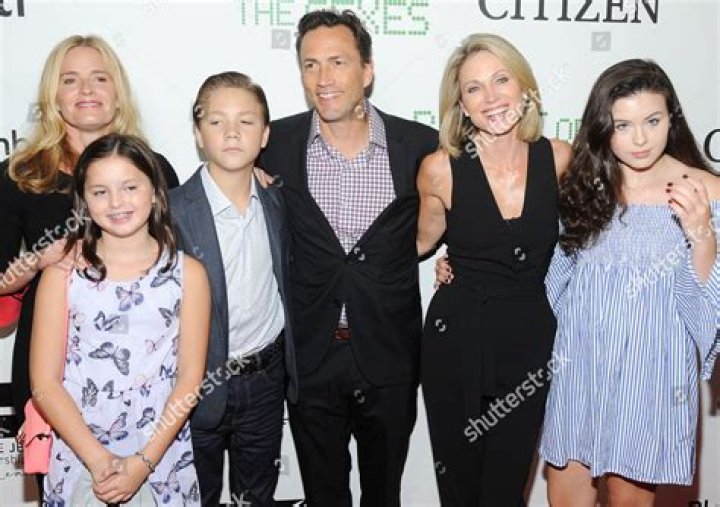 Elisabeth Shue's Kids: A Deep Dive into Her Family Life
