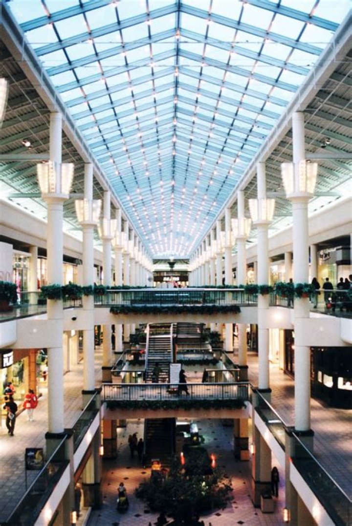 Discovering Emerald Square Mall: Your Ultimate Shopping Destination