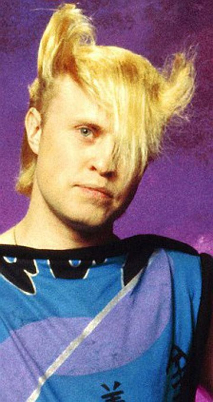 Exploring the Iconic Flock of Seagulls Hair: A Journey Through Style and Culture