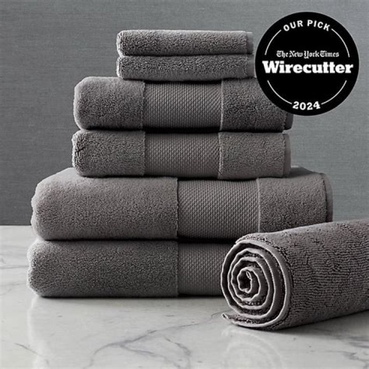 Experience Luxury with Frontgate Towels: The Ultimate Guide