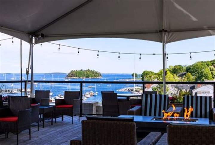 Discovering the Culinary Delights of Gray, Maine Restaurants