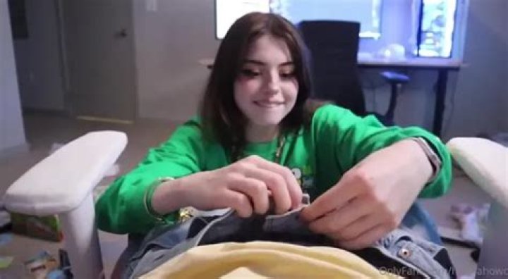 Unveiling the Controversy: Hannah UwU Leaked Sex Videos