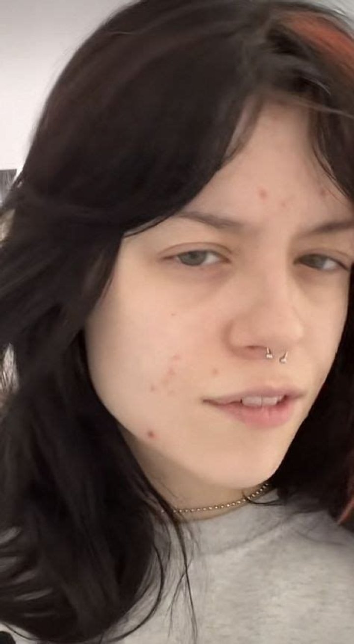Embracing Natural Beauty: Hannah UwU Without Makeup
