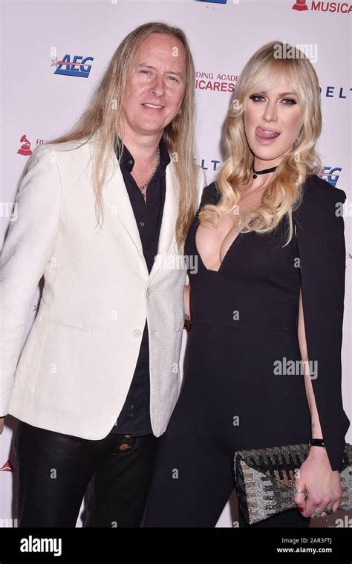 Unveiling the Life of Jerry Cantrell and His Wife