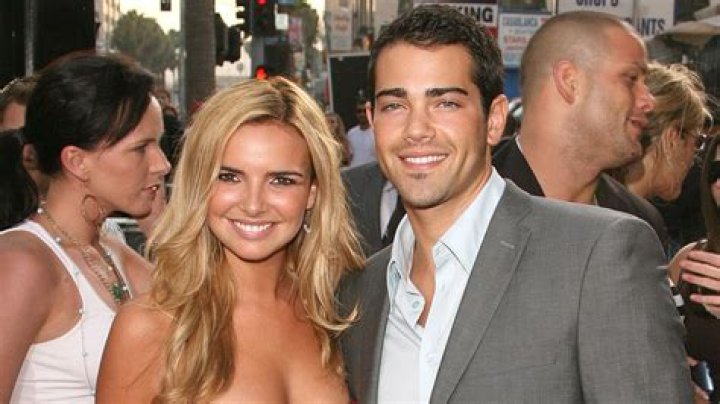 Exploring the Intriguing Jesse Metcalfe Relationships
