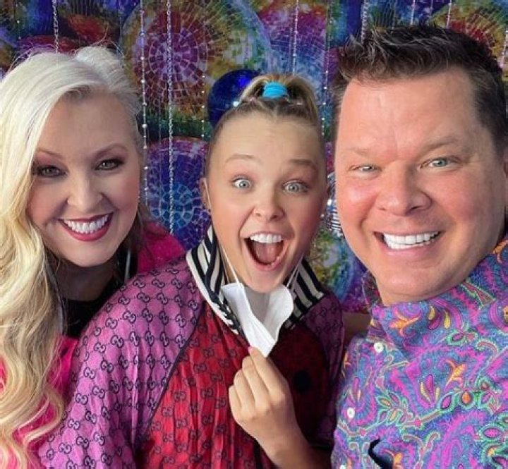Jojo Siwa's Siblings: Family Ties and Sibling Support