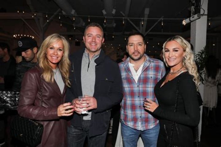 Kirk Herbstreit Family Pic: A Glimpse into the Life of a Sports Icon