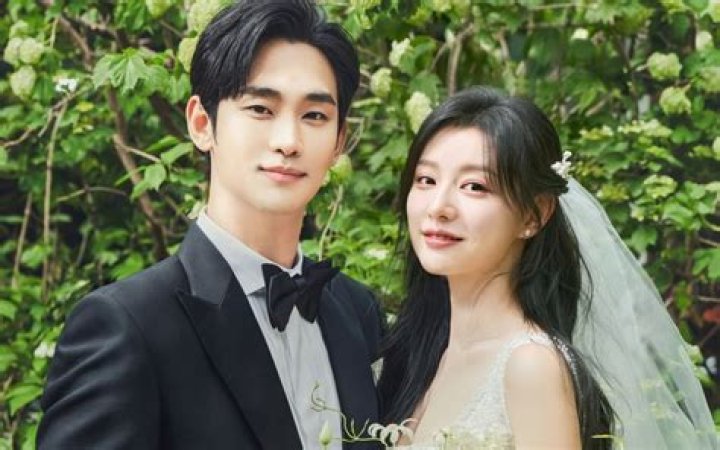 Korean Actor Kim Soo Hyun's Wife: The Untold Story