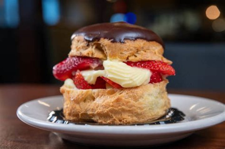 Discovering the Wonders of La Baguette Norman