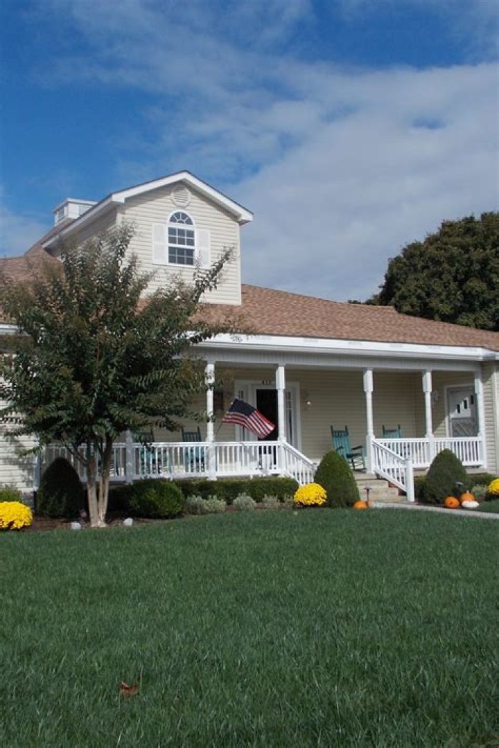 Finding Peace at Latham Funeral Home: A Compassionate Approach to Farewell