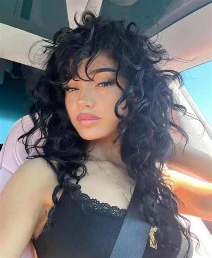 Little Warren: The Journey of a Young Prodigy in the Entertainment Industry