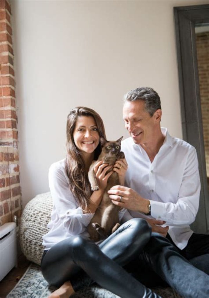 Exploring the Intriguing Journey of Mark Hyman's Marriages