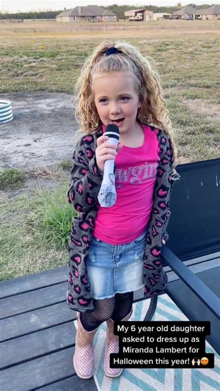Miranda Lambert's Daughter: A Glimpse into the Life of the Country Star's Family