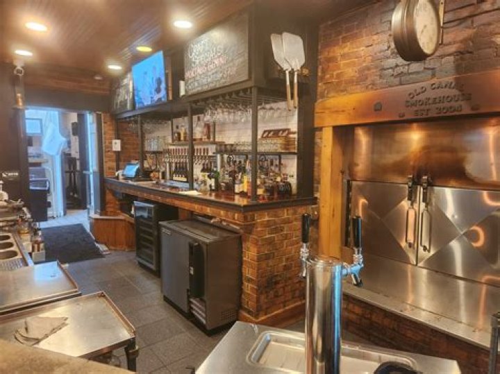 Discovering the Charms of Old Canal Smokehouse