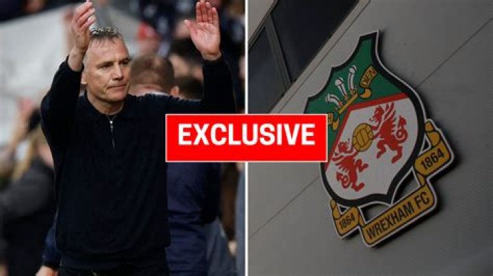 Phil Parkinson's Wrexham Daughter: A Glimpse into Family Life