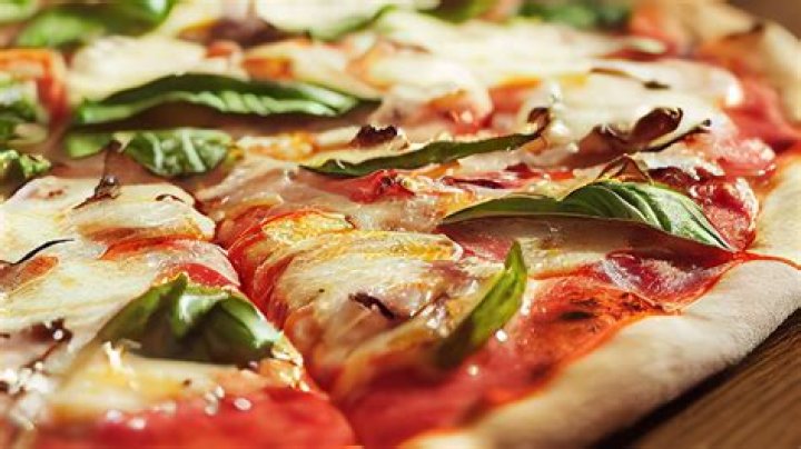 Exploring the World of Popular Pizza: A Culinary Journey