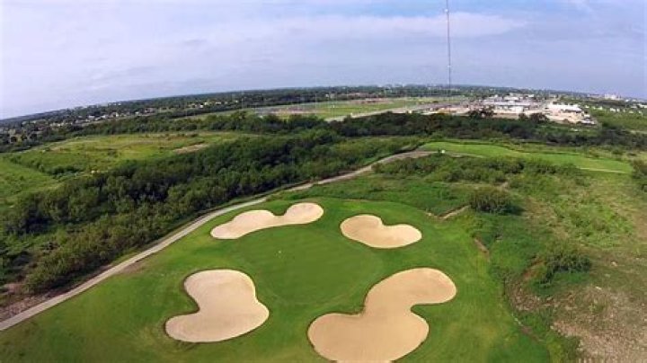 Exploring Quicksand Golf Course: A Golfer's Paradise