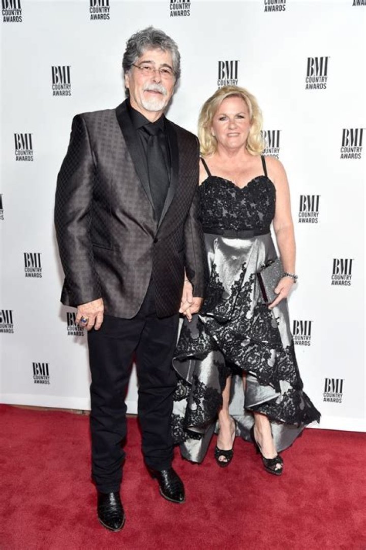 Unveiling the Life of Randy Owen's Wife: A Journey of Love and Partnership