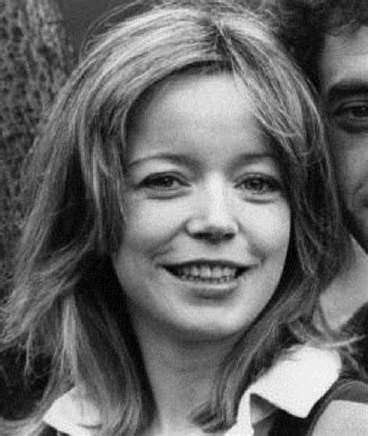 Rowena Miller: The Rising Star in Hollywood