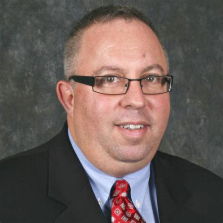 Discover the Extraordinary Work of Sam Poser: A Master of Art and Perception