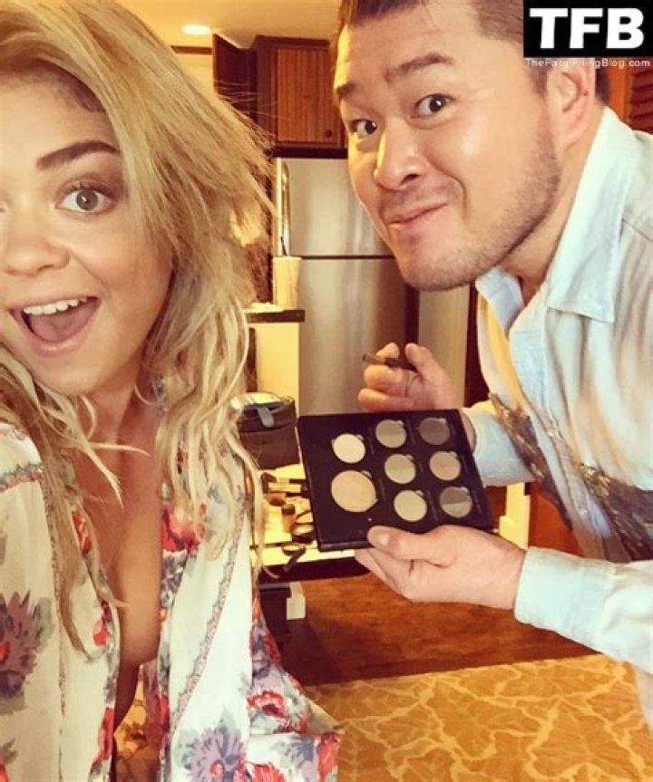Unraveling the Controversy: Sarah Hyland's Leaked Nudes