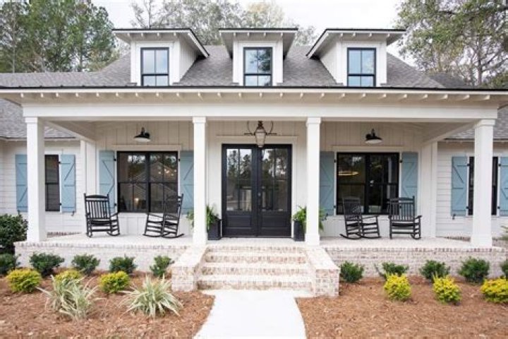 Savannah Quarters: Luxury Living, Prime Location