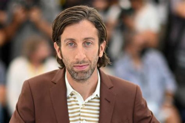 Simon Helberg: The Journey of a Multi-Talented Actor and Comedian