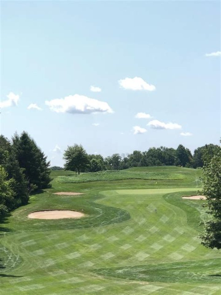 Discovering the Charm of Southmoore Golf Course