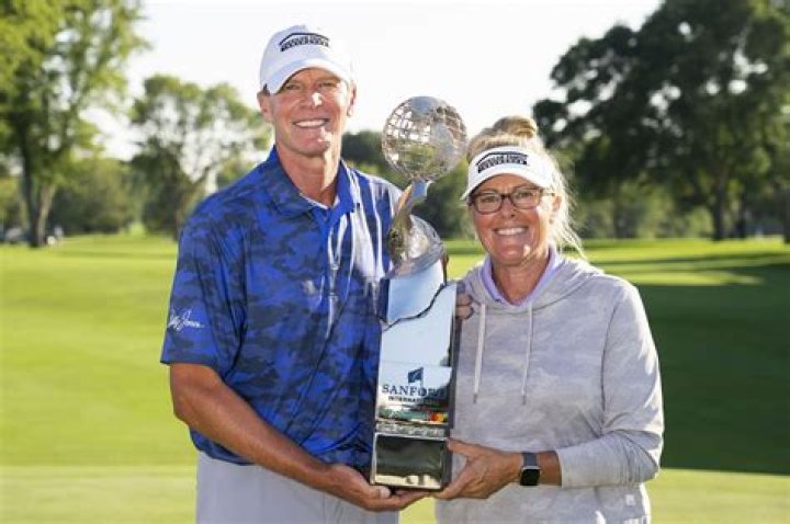 Steve Stricker's Wife and Her Battle with Cancer
