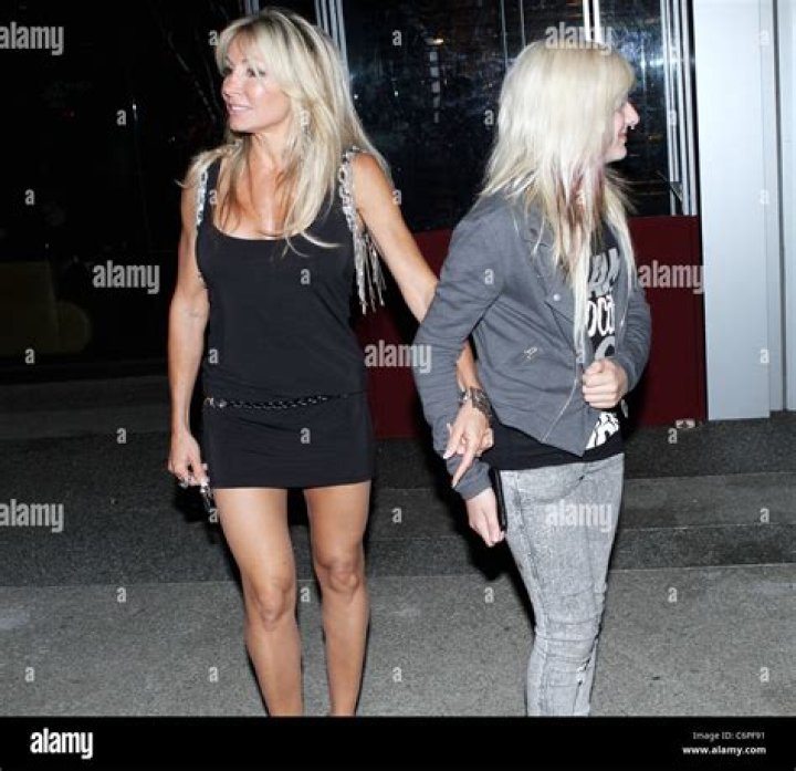 Suzette Snider Net Worth: An In-Depth Look at the Life and Wealth of the Multi-Talented Celebrity